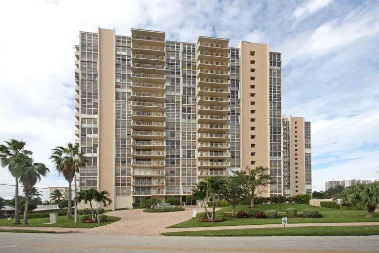 Embassy tower One 768x512