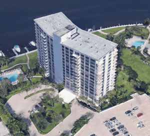 Lakehouse south 300x273