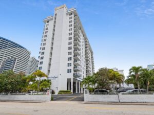 birch crest condo 300x225